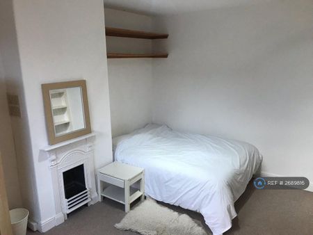 2 bedroom terraced house to rent - Photo 3