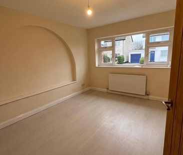 3 bedroom detached bungalow to rent - Photo 5