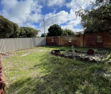 Freshly Updated Home with Spacious Living and Ideal Location! - Photo 3