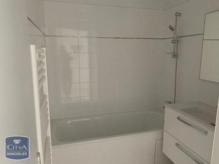 Location Appartement 3 pièces 62m² VILLEFRANCHE SUR SAONE 69400 - Photo 5