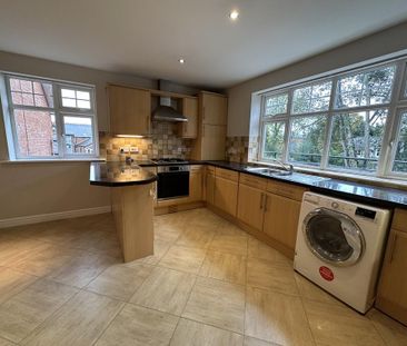 2 bedroom flat to rent - Photo 5
