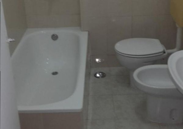 Arrendo quarto a estudante em apartamento T3 em Sacavem