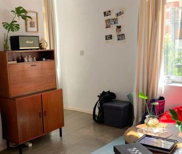 Duplex te huur in Elsene voor € 985 met 1 slaapkamer - Photo 6