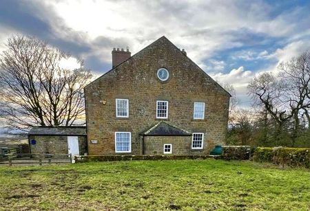 Portgate House, Stagshaw, NE46 - Photo 2