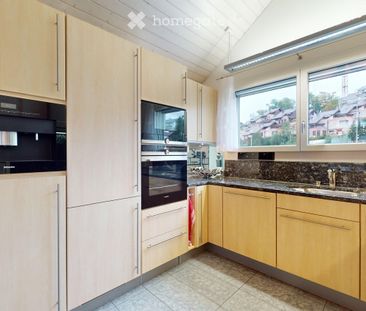 Spacious 4.5-Room Attic Apartment – Modern Living with Stunning Vie... - Foto 5