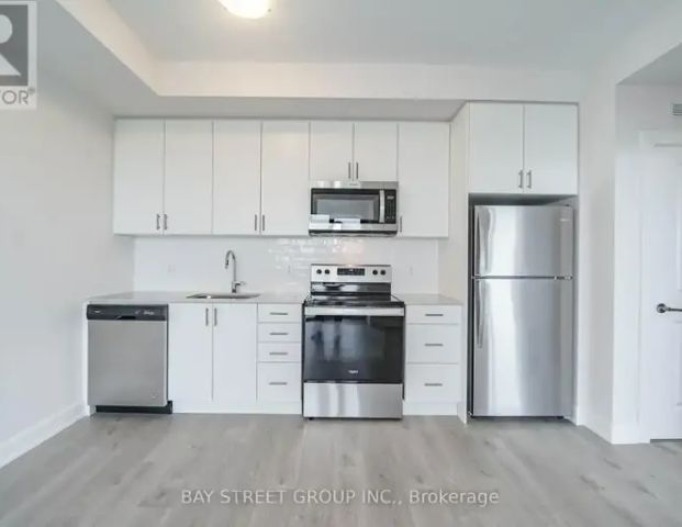 717 - 3200 WILLIAM COLTSON AVENUE | 717 - 3200 WILLIAM COLTSON AVENUE, Oakville - Photo 1