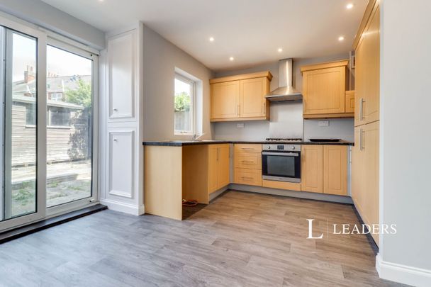 3 bedroom house to rent Limehurst Avenue, LE11 - Photo 1