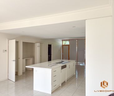 College Park - Photo 2