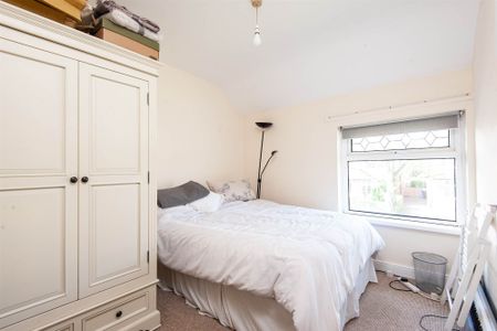 9 Ormiston Crescent, Ballyhackamore, BELFAST, BT4 3JP - Photo 4