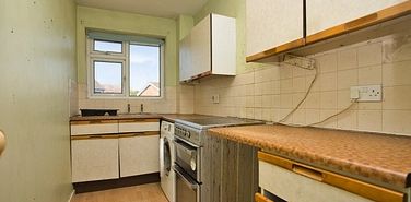 Firs Lane, Folkestone, CT19 4QF, Kent - Photo 2