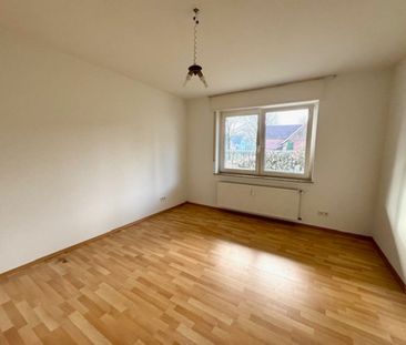 Gepfl. 3 Zi.-Erdgeschoss-Whg. Gä.-WC überd. Terrasse Garten Garage ... - Foto 4