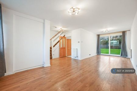 3 bedroom terraced house to rent - Photo 2