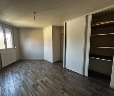 Location Appartement 2 pièces 59m² LE CREUSOT 71200 - Photo 4