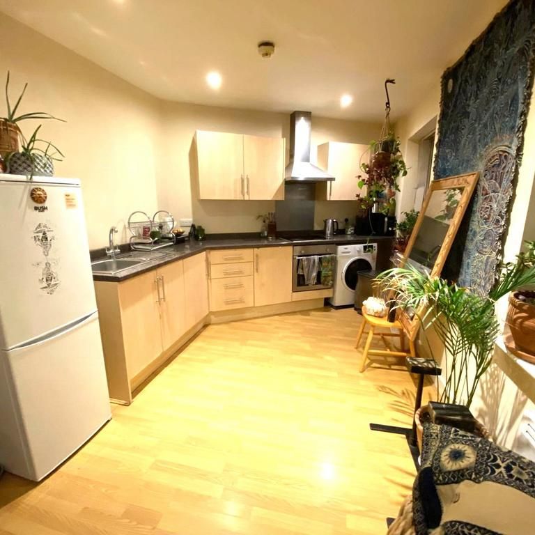 2 bedroom apartment to rent - Photo 1
