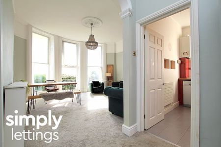 2 Bed property for rent - Photo 4