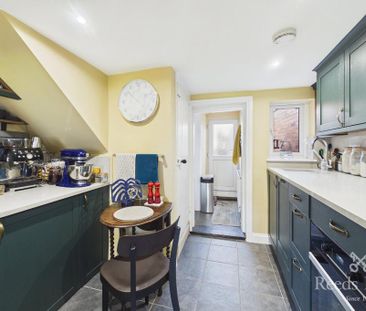 2 bedroom end of terrace house to rent - Photo 6