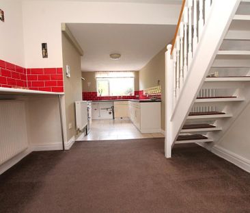 2 bedroom semi-detached bungalow to rent - Photo 5