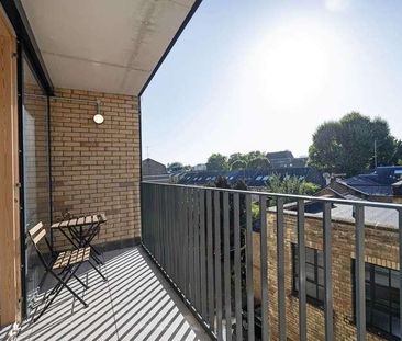 Mile End Road, Tower Hamlets, E1 - Photo 2