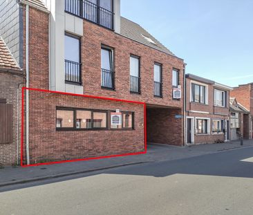 GELIJKVLOERS APPARTEMENT IN CENTRUM STABROEK - Photo 1