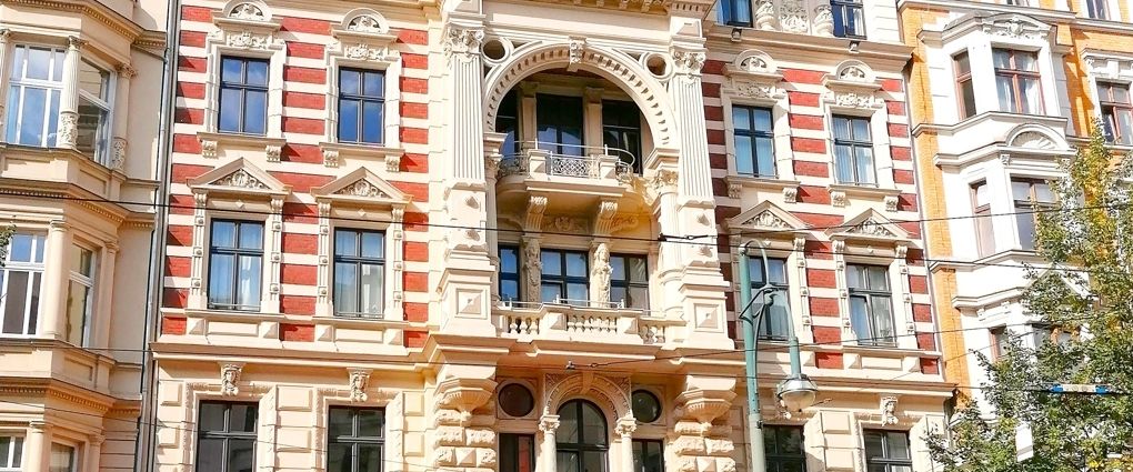 Ideal für Studenten! 1-Raum-Wohnung mit Einbauküche und Wannenbad im Gründerzeitbau! - Photo 1