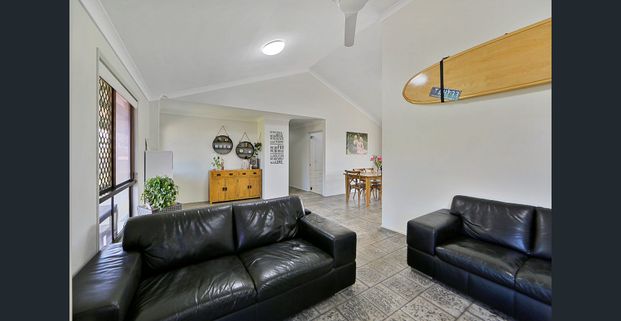THREE BEDROOM HOME IN COASTAL INNES PARK!! - Photo 1