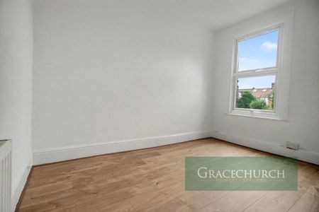 4 bedroom terraced house to rent - Photo 5