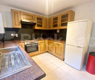 Larger than average ground floor Georgian Conversion - Photo 4