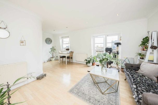 Nevern Square, Earls Court, SW5 - Photo 1