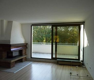 4,5-Raum-Wohnung mit Loggia und Kamin - Photo 1