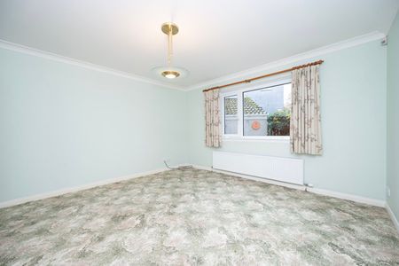 2 Beechwood Gardens, AB32 6YE, Westhill - Photo 4