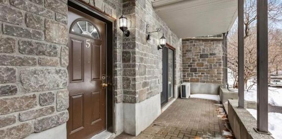 Beau condo dans un cartier calme - Photo 2