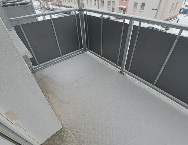Helle 2-Raumwohnung - Balkon - Tageslichtbad mit Wanne - ideal für Singles oder Pärchen - Photo 1