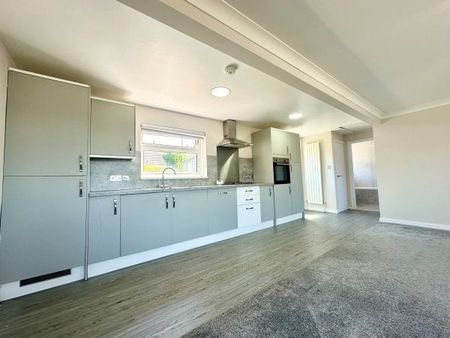 Clark Place, Newton Mearns, G77 6DE - Photo 3