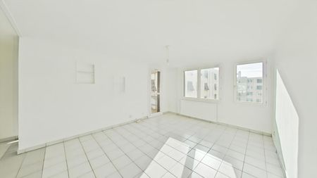 Location Appartement 3 pièces 65m² VALENCE 26000 - Photo 2