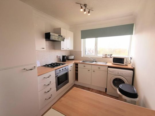2 bedroom flat to rent - Photo 1