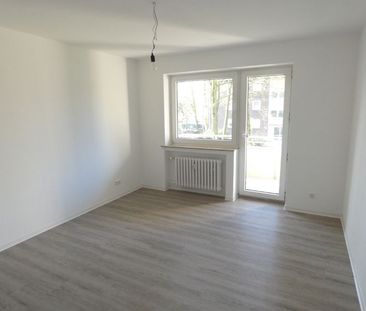 Hervorragende Erdgeschoss-Wohnung mit Balkon - Foto 1