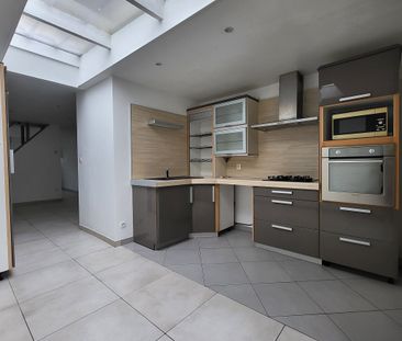 Location Maison 4 pièces 89m² - Photo 3