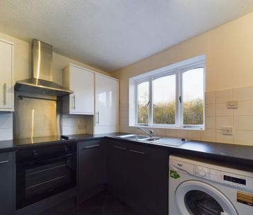 2 bedroom terraced house to rent - Photo 3