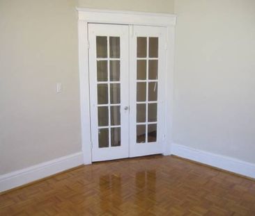 Bachelor Apartment (Dundas/Ossington) - Photo 3