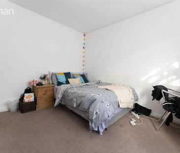 5 bedroom semi-detached house to rent - Photo 2