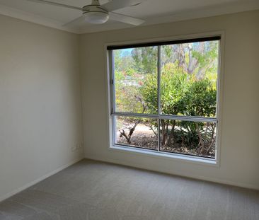 Immaculate single level home in the heart of Robina - Photo 6