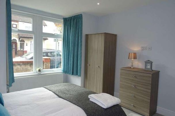 Rm, Aldermans Drive, Peterborough, PE3 - Photo 1