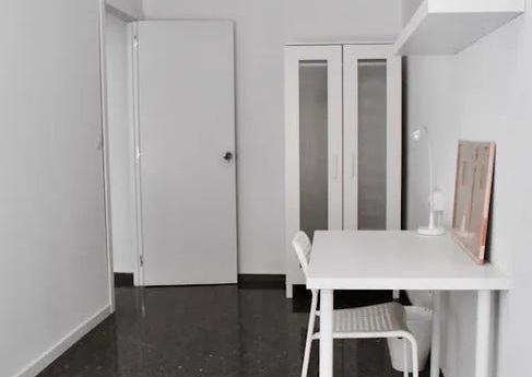 Calle Doctor Moliner, Valencia, Valencian Community 46010