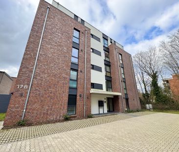 Moderne, teilmöblierte 2-Zimmer-Wohnung mit großzügiger Terrasse - Photo 1