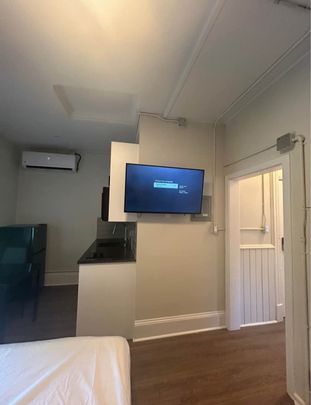 25 Russell - Photo 1