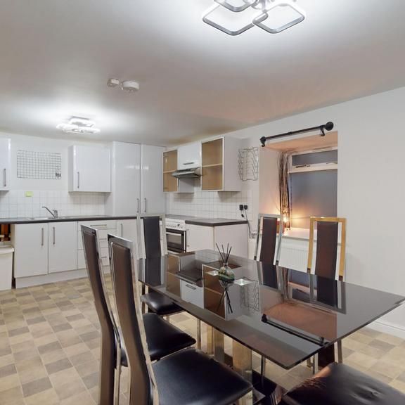 2 bedroom apartment to rent - Photo 1