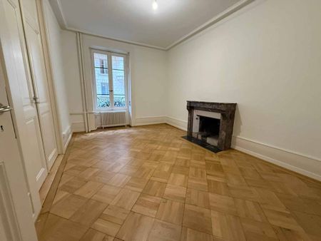 Superb 3-room renovated apartment on rue de Lyon - Foto 2