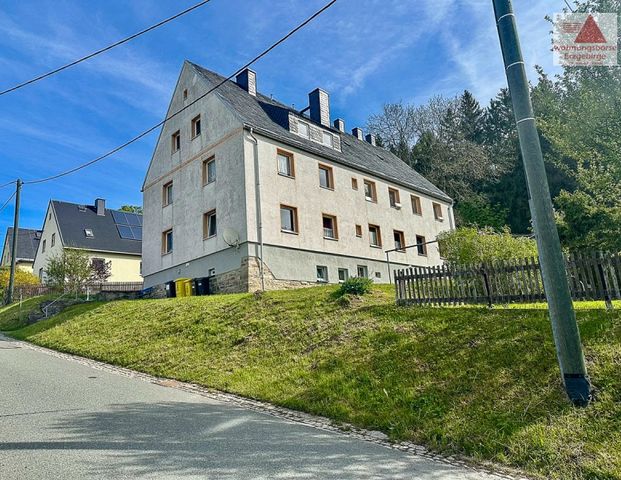 Gemütliche, kleine 3-Raum-Wohnung in landschaftlich schöner Lage von Bärenstein OT Kühberg! - Photo 1