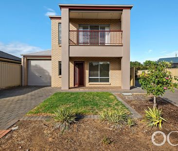 Open the Door to Light-Filled Living - Photo 4