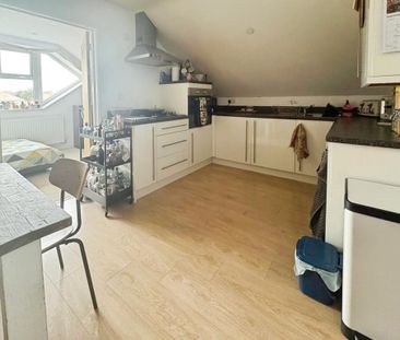 2 bedroom apartment to rent - Photo 6